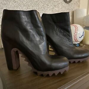 Circus by Sam Edelman Black Heeled Boots